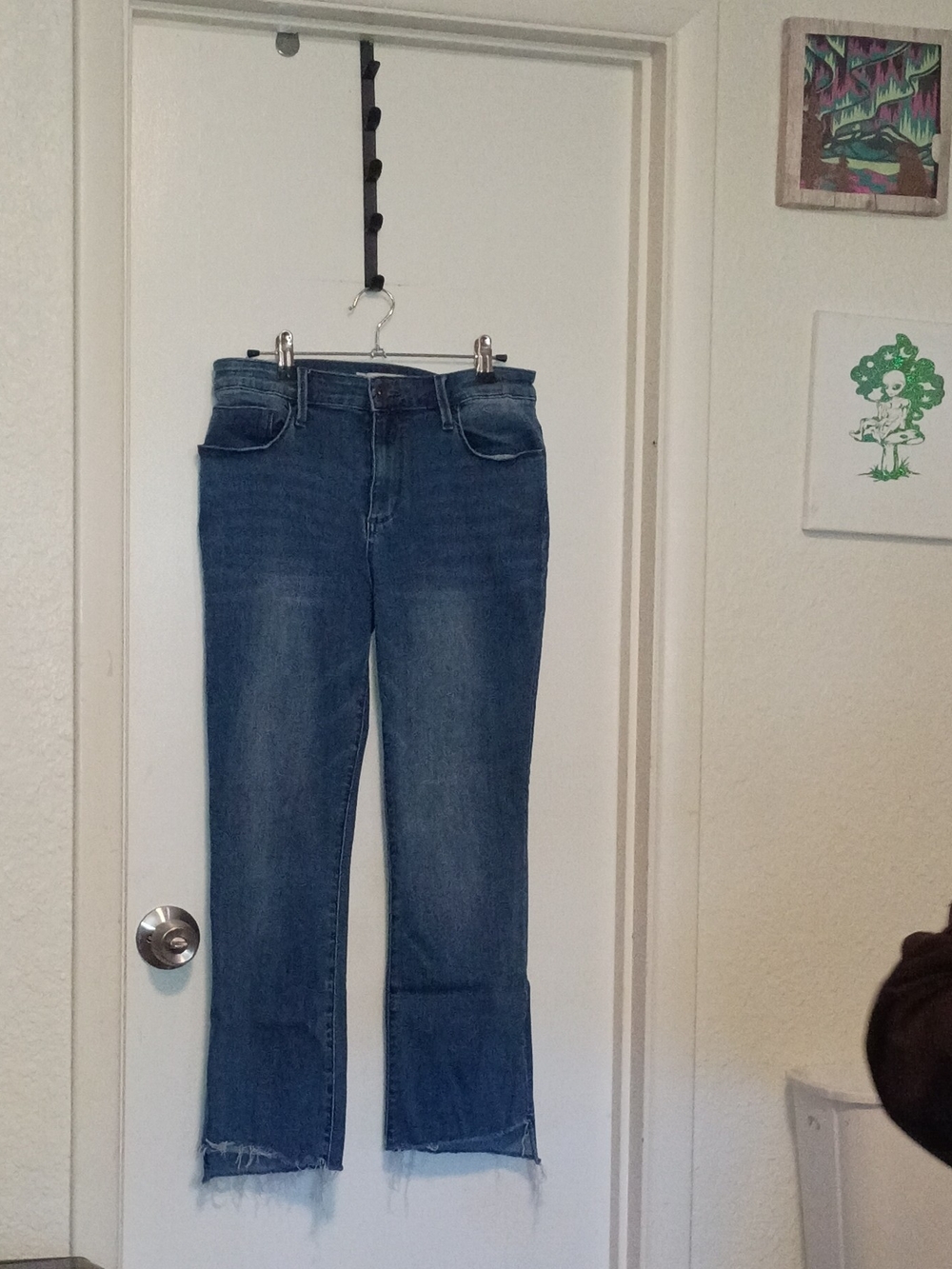 Whetherly Raw-Hem Cropped Straight Jeans in Medium Wash Blue